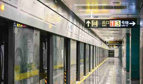 地铁夹人出事，谁的责任？1·22上海地铁事故警示通报中信息量不少