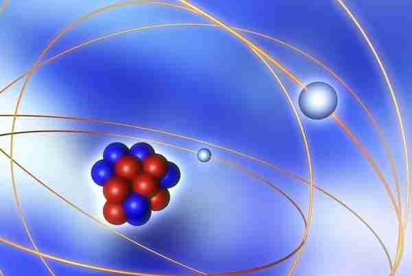 电子运动为什么不会掉入原子核？量子海洋的真相颠覆世界观